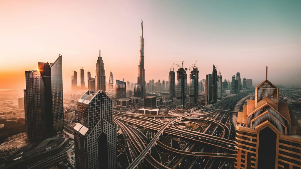 Downtown Dubai vs Business Bay: Where Should You Buy?